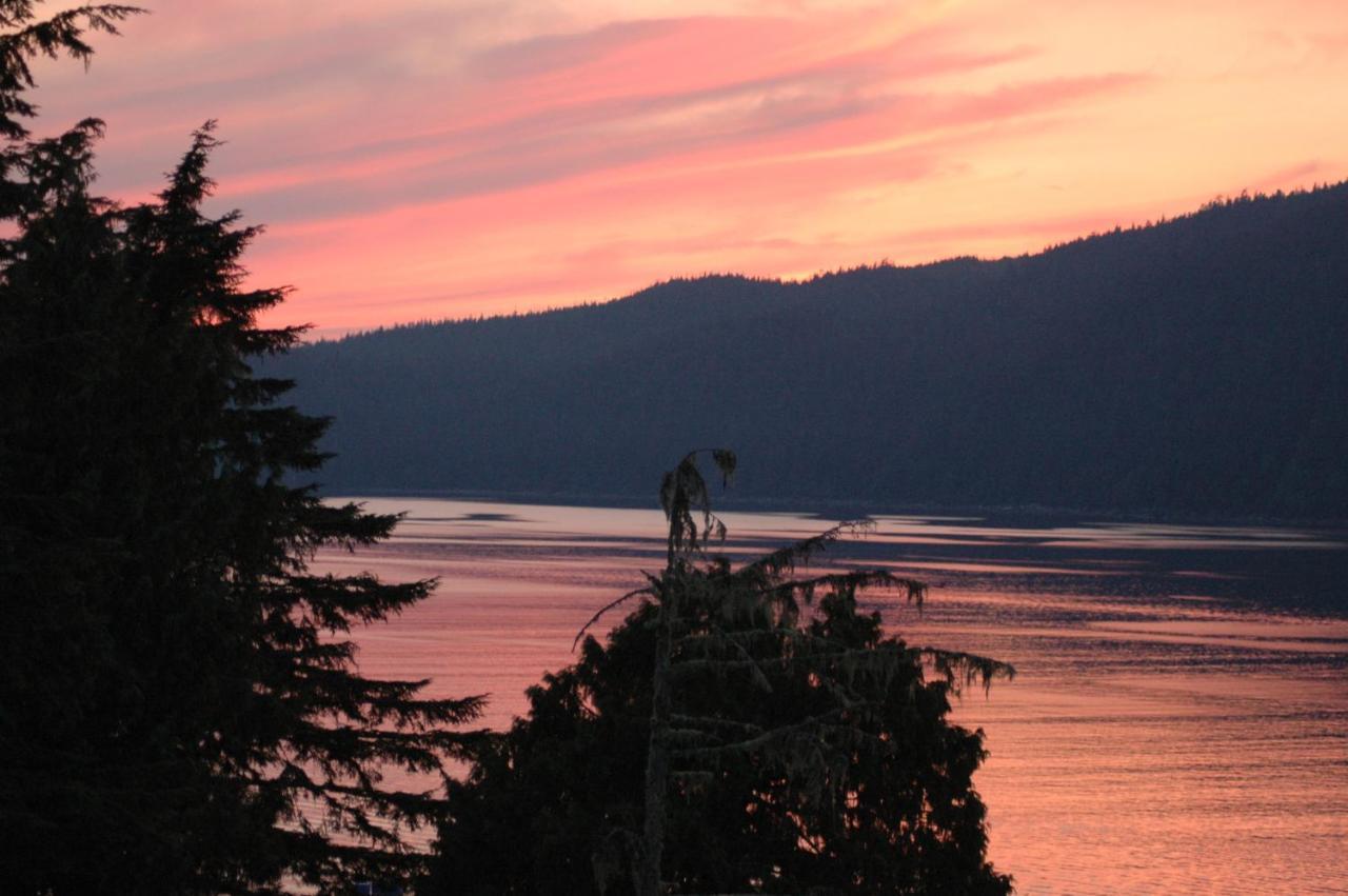 Bjorn Holm Villa Port Renfrew Exterior foto